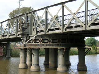 photo of the swing bridge